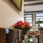 Logis Restaurant Le Dauphin Et Le Du Prieure Hotel Caen