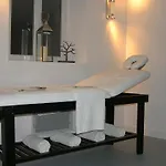 Logis Restaurant Le Dauphin Et Le Du Prieure 3* Caen