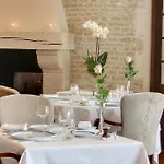 Logis Restaurant Le Dauphin Et Le Du Prieuré Hotel 3*