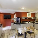 Logis Restaurant Le Dauphin Et Le Du Prieure 3* Caen