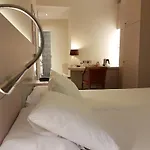 Logis Restaurant Le Dauphin Et Le Du Prieuré 3* Caen