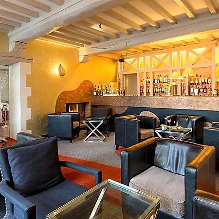 Restaurant Le Dauphin Et Le Du Prieuré 3* Caen