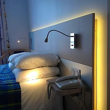 Restaurant Le Dauphin Et Le Du Prieuré Caen