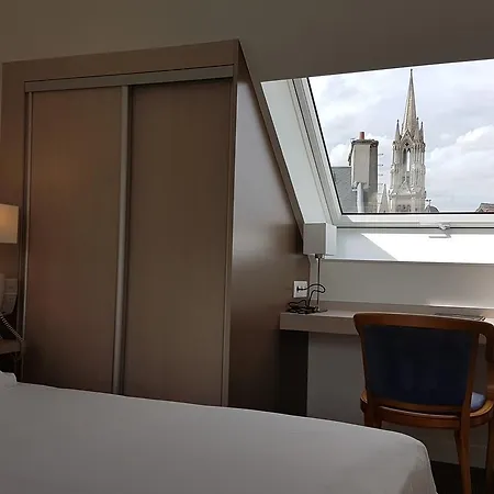 Hotel Restaurant Le Dauphin Et Le Du Prieure 3*