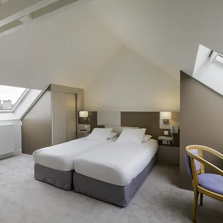 Logis Restaurant Le Dauphin Et Le Du Prieure