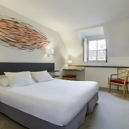 Restaurant Le Dauphin Et Le Du Prieuré