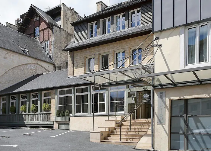 Hotel Restaurant Le Dauphin Et Le Du Prieuré Caen