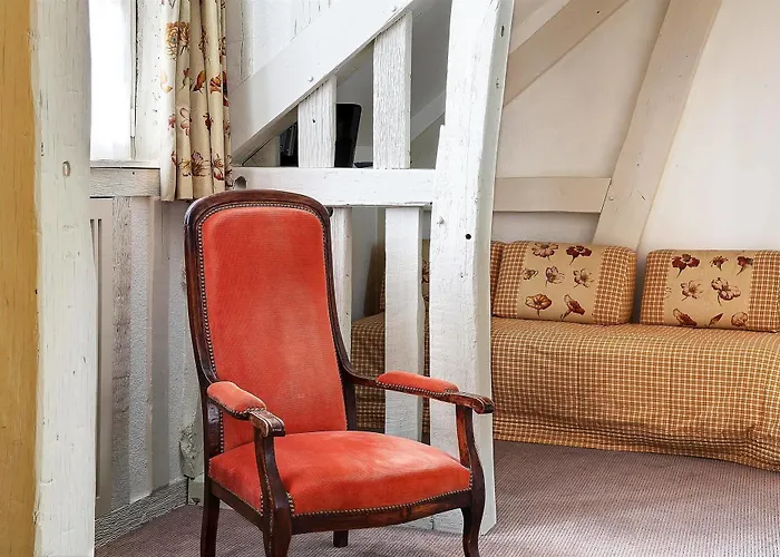 Logis Restaurant Le Dauphin Et Le Du Prieure 3* Caen