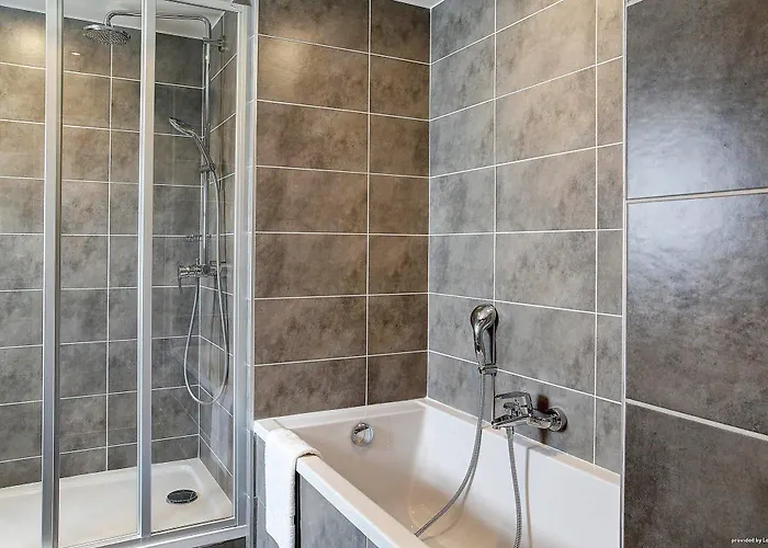 Hotel Logis Restaurant Le Dauphin Et Le Du Prieure Caen