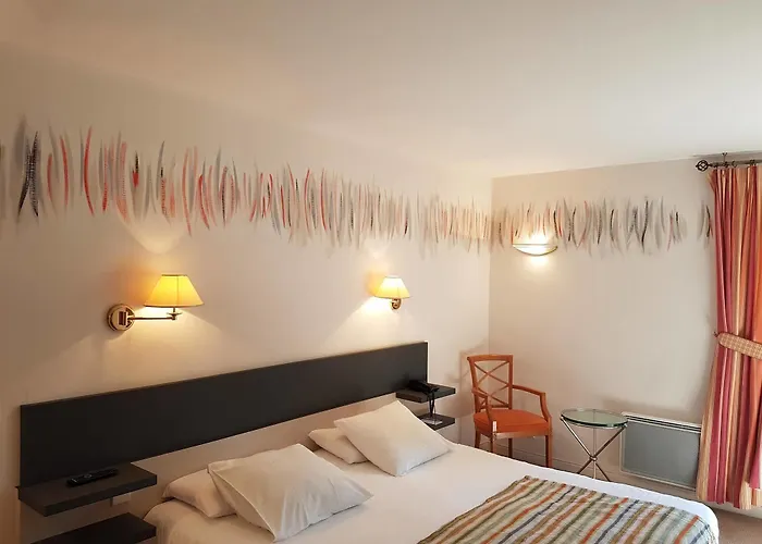 Restaurant Le Dauphin Et Le Du Prieuré Caen