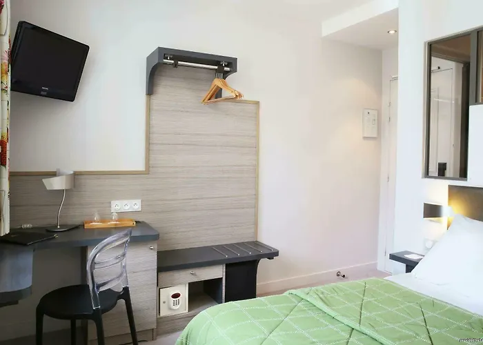 Restaurant Le Dauphin Et Le Du Prieuré 3* Caen