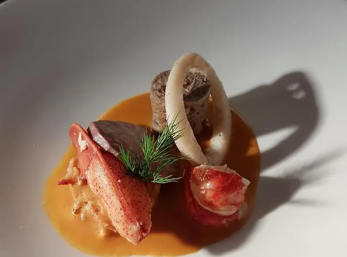 Restaurant Le Dauphin Et Le Du Prieuré Hotel 3*